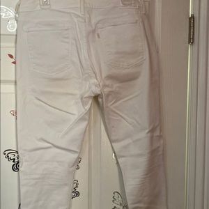 Levi’s 710 size 32
